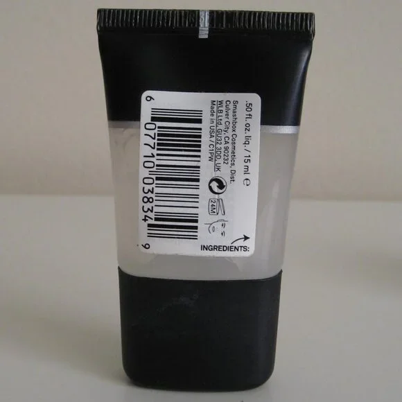 2 For 1: Make Up For Ever HD Powder & Smashbox Photo Finish Primer - Picture 3 of 6